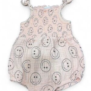 Grayson Mini Baby Size 0-3 Months Pink Gauze Novelty Smiley Face Print Girly